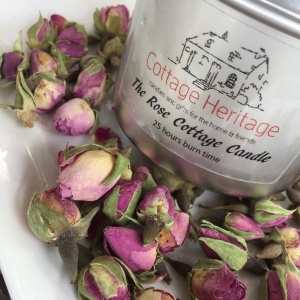 rose cotttage candles with roses 